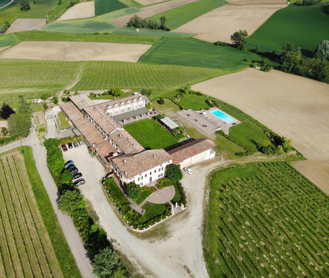 Spinerola Hotel In Cascina & Restaurant Uvaspina Moncalvo Exterior photo