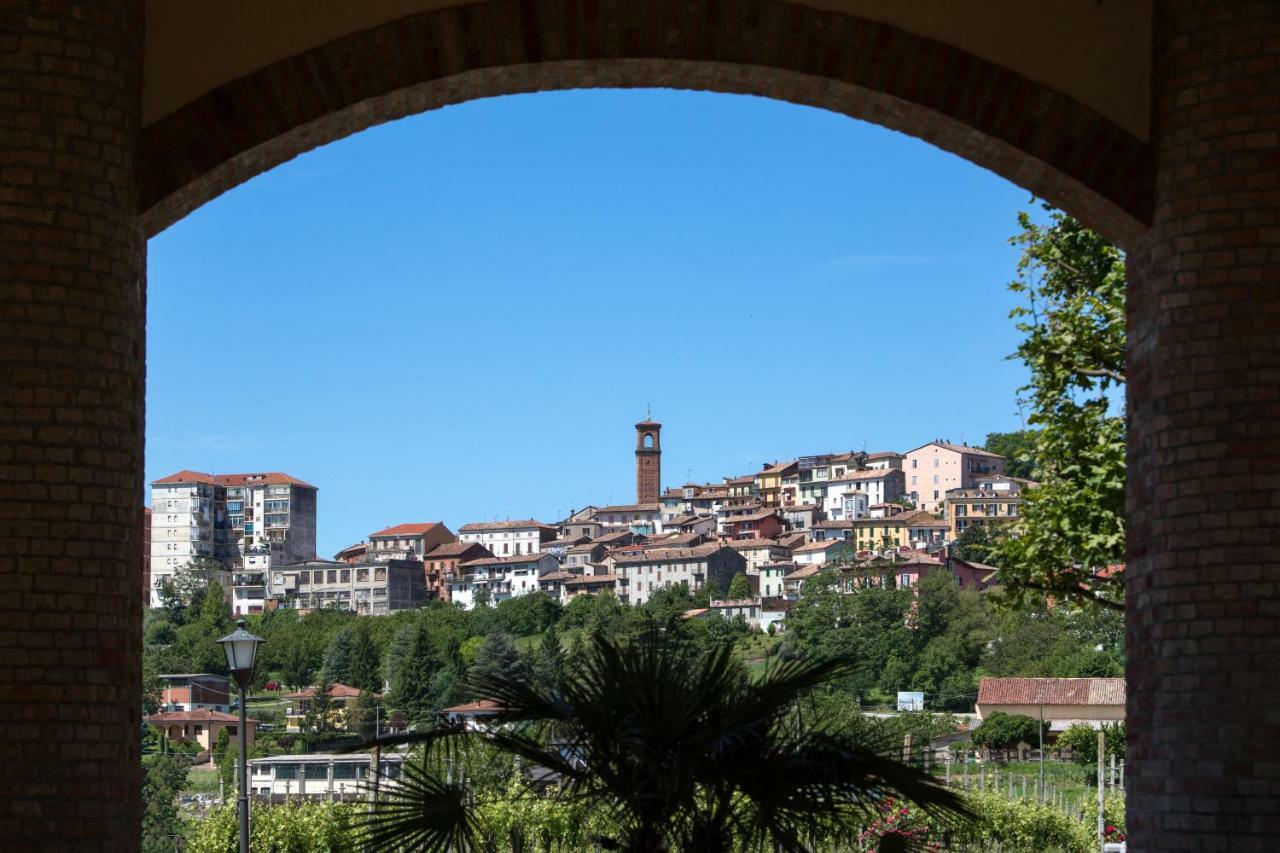 Spinerola Hotel In Cascina & Restaurant Uvaspina Moncalvo Exterior photo